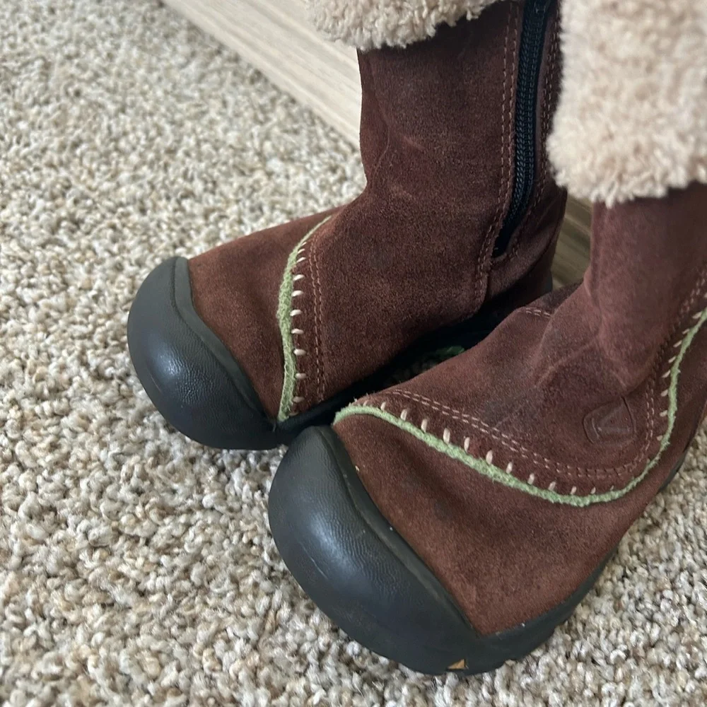 Keen KeenDry Brown Suede Boots Sherpa Lined Toddlers Size 9 Little Girl Winter